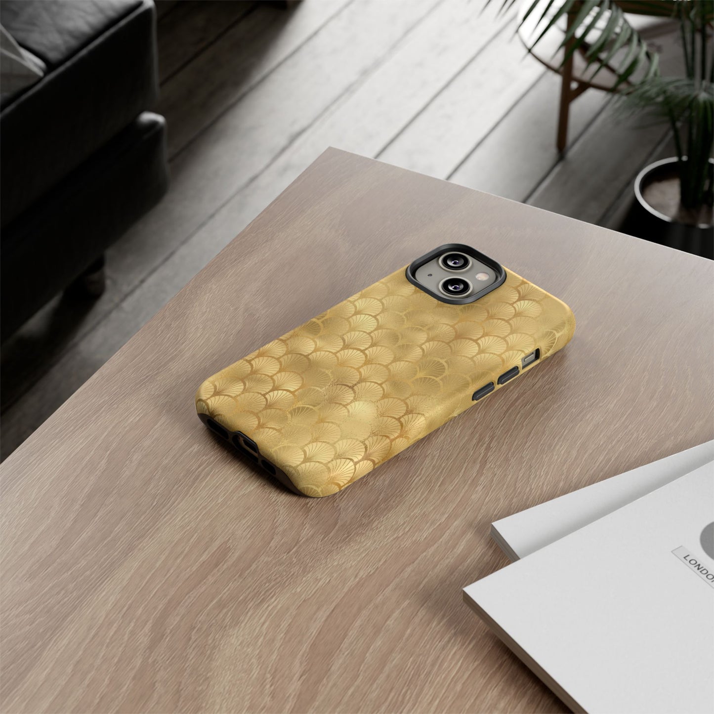 Safari Allure Elegant Gold Phone Case