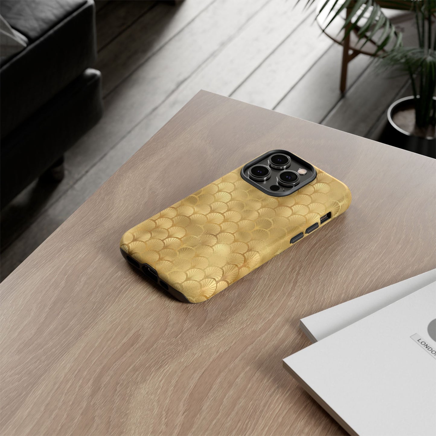 Safari Allure Elegant Gold Phone Case