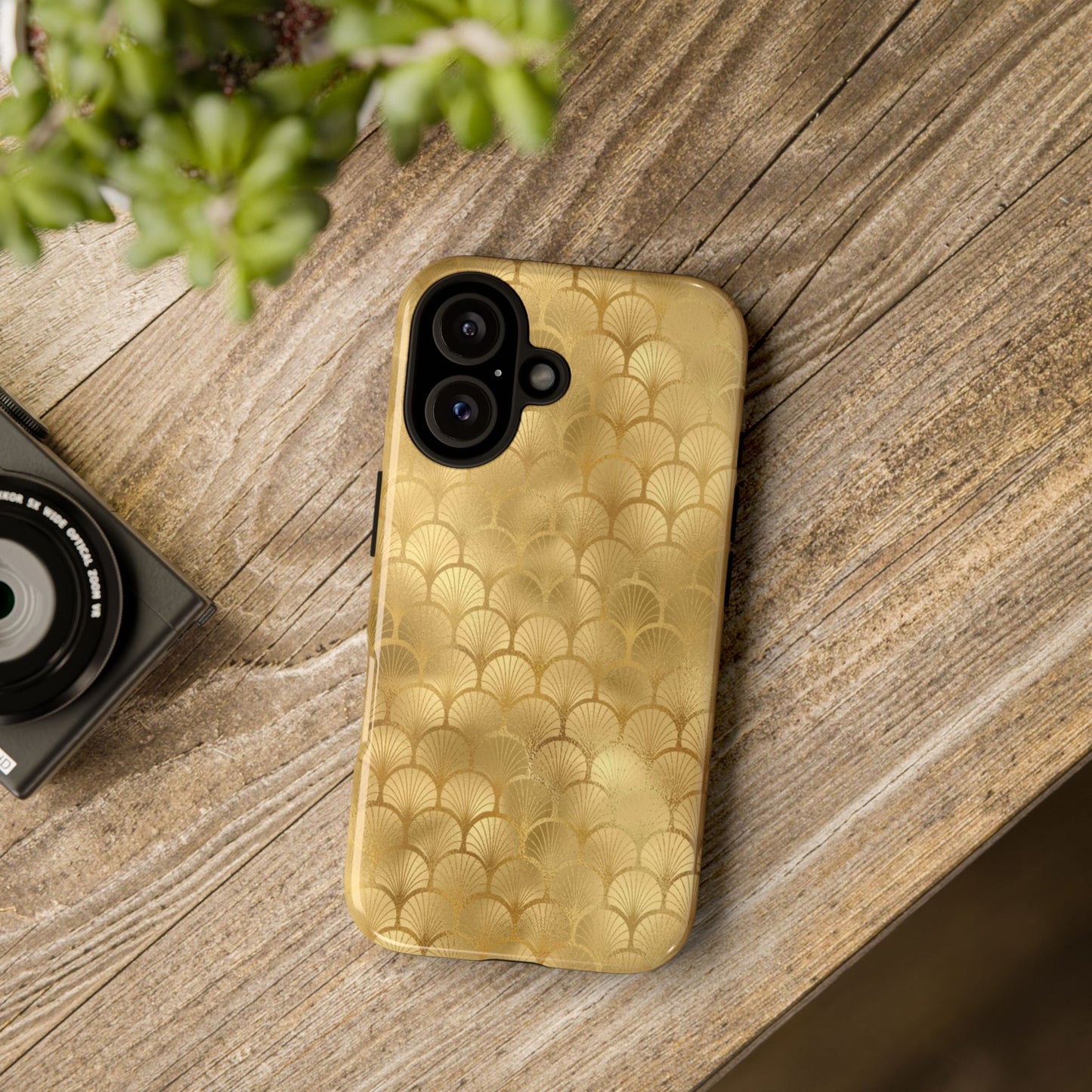 Safari Allure Elegant Gold Phone Case