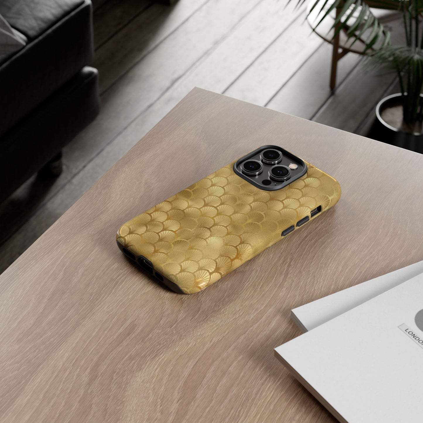 Safari Allure Elegant Gold Phone Case